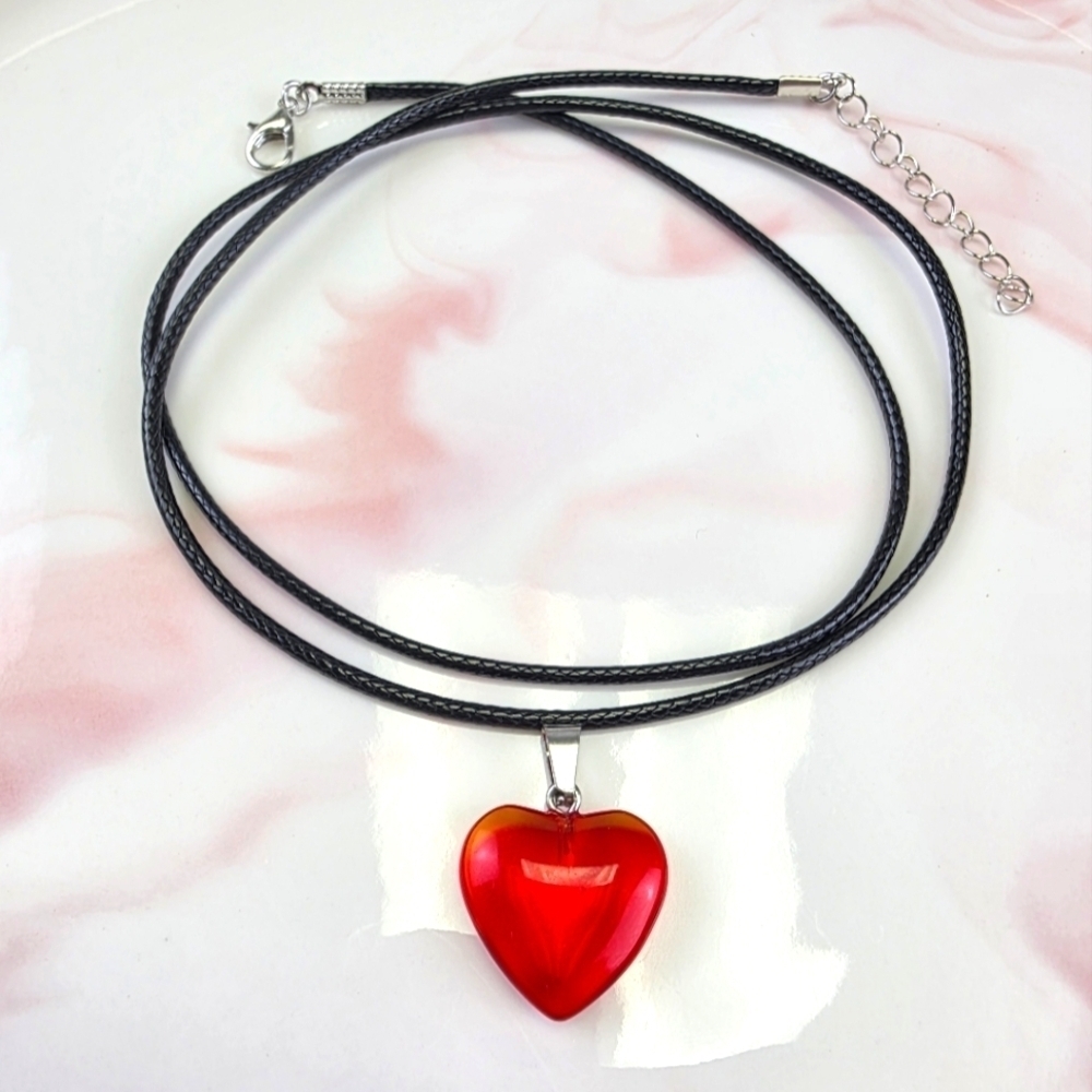 Natural Stone Heart Pendant Necklace​